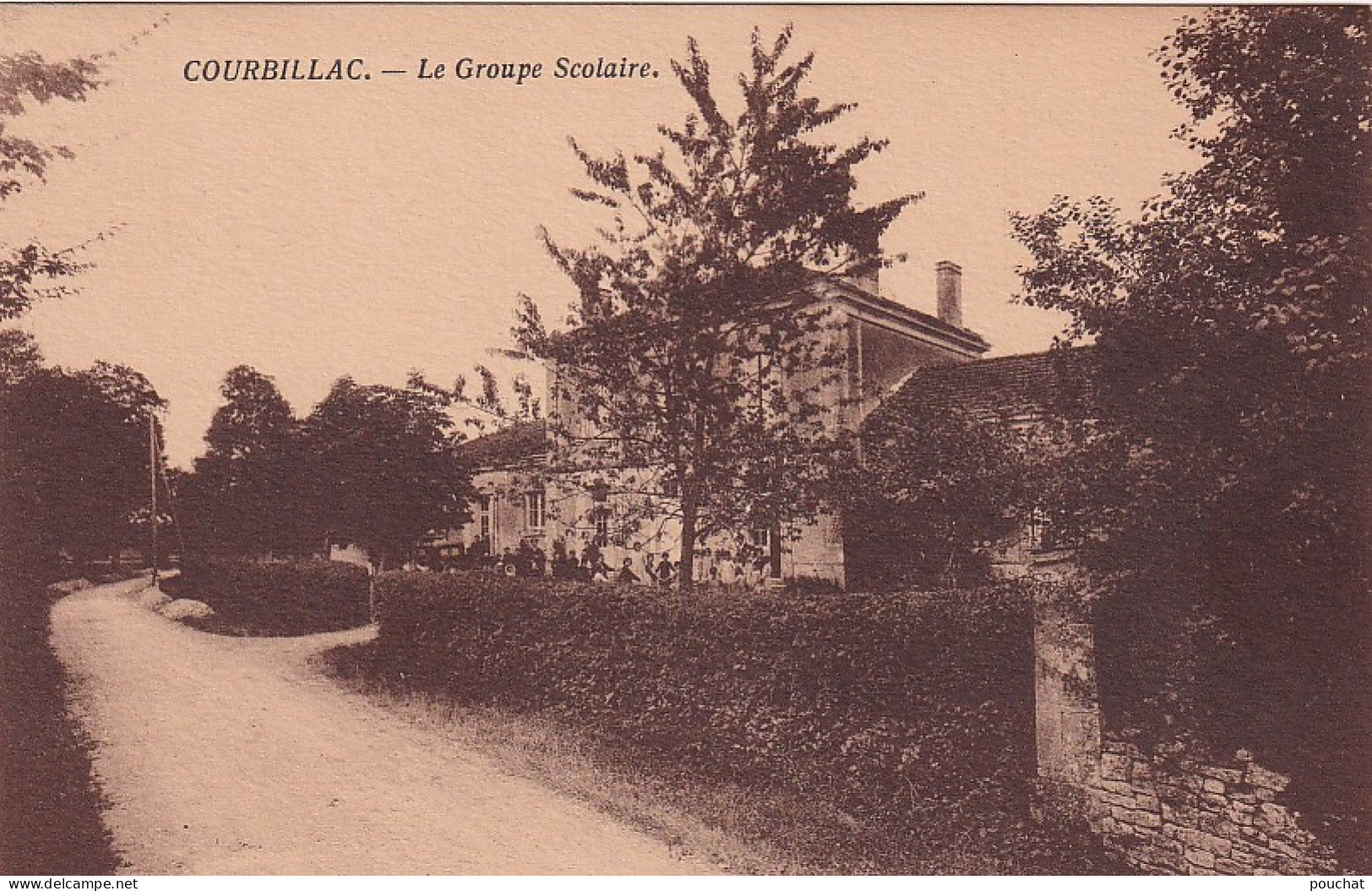 MO 32-(16) LE GROUPE SCOLAIRE , COURBILLAC  - Other & Unclassified