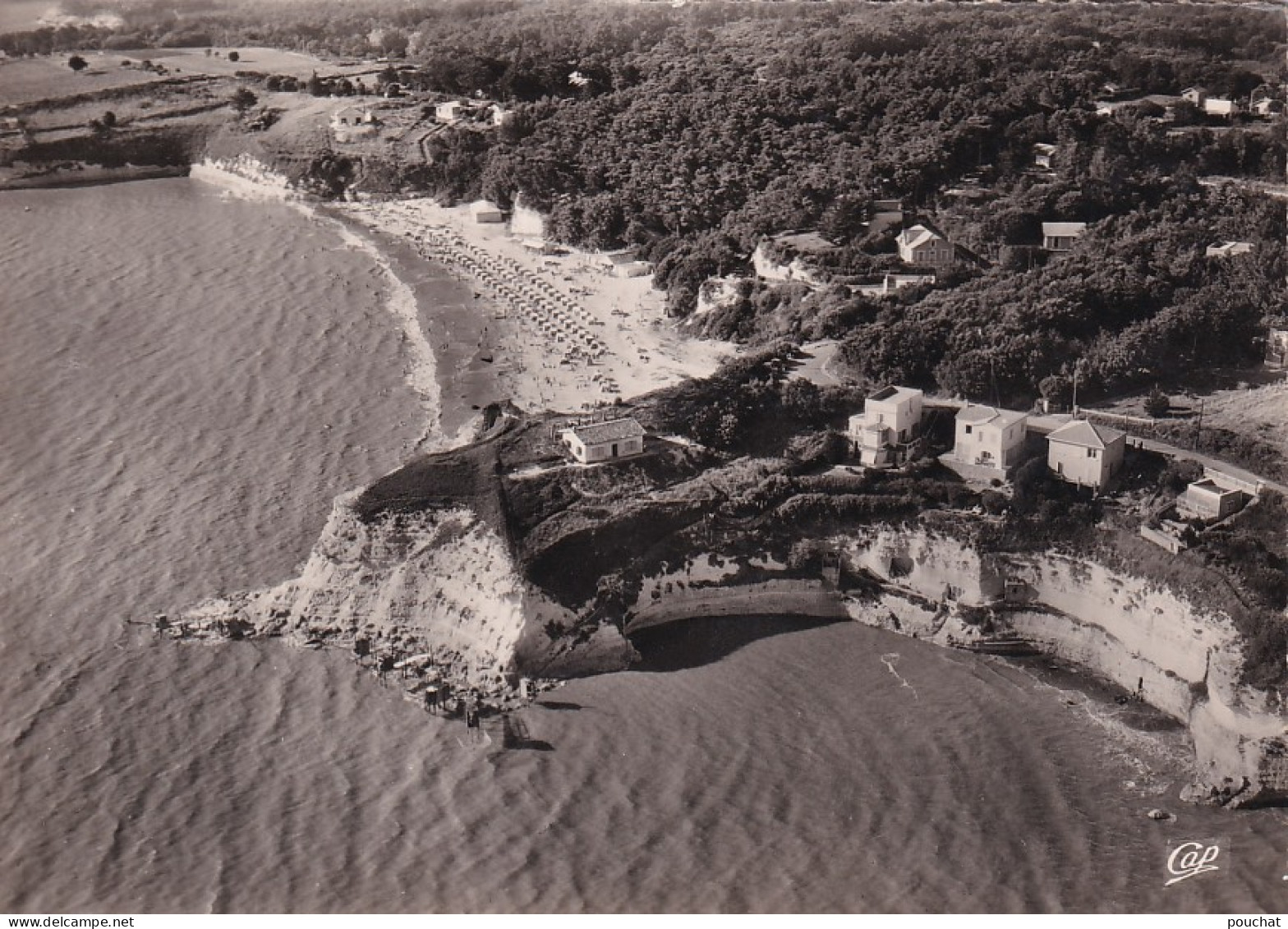 NE 28-(17) MESCHERS - PLAGE DES NONNES  ET LA CONCHE DES CADETS - VUE  AERIENNE - Meschers