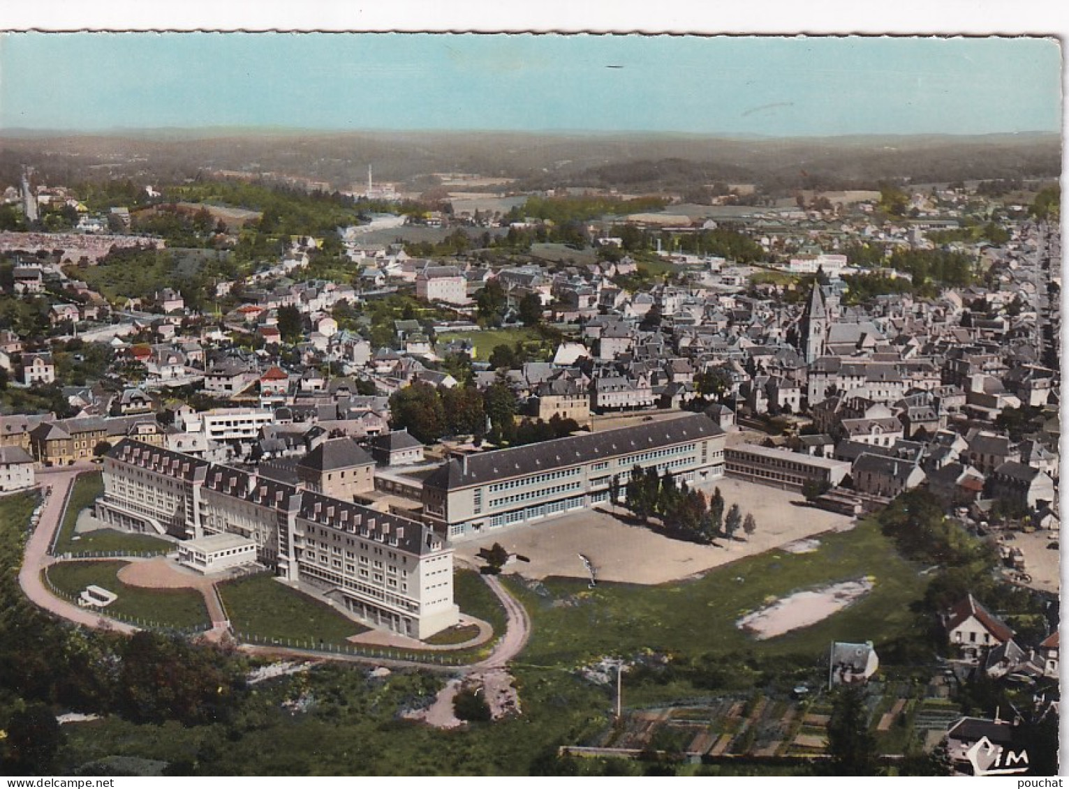 OP 39-(19) USSEL - VUE GENERALE AERIENNE - LE LYCEE - Ussel