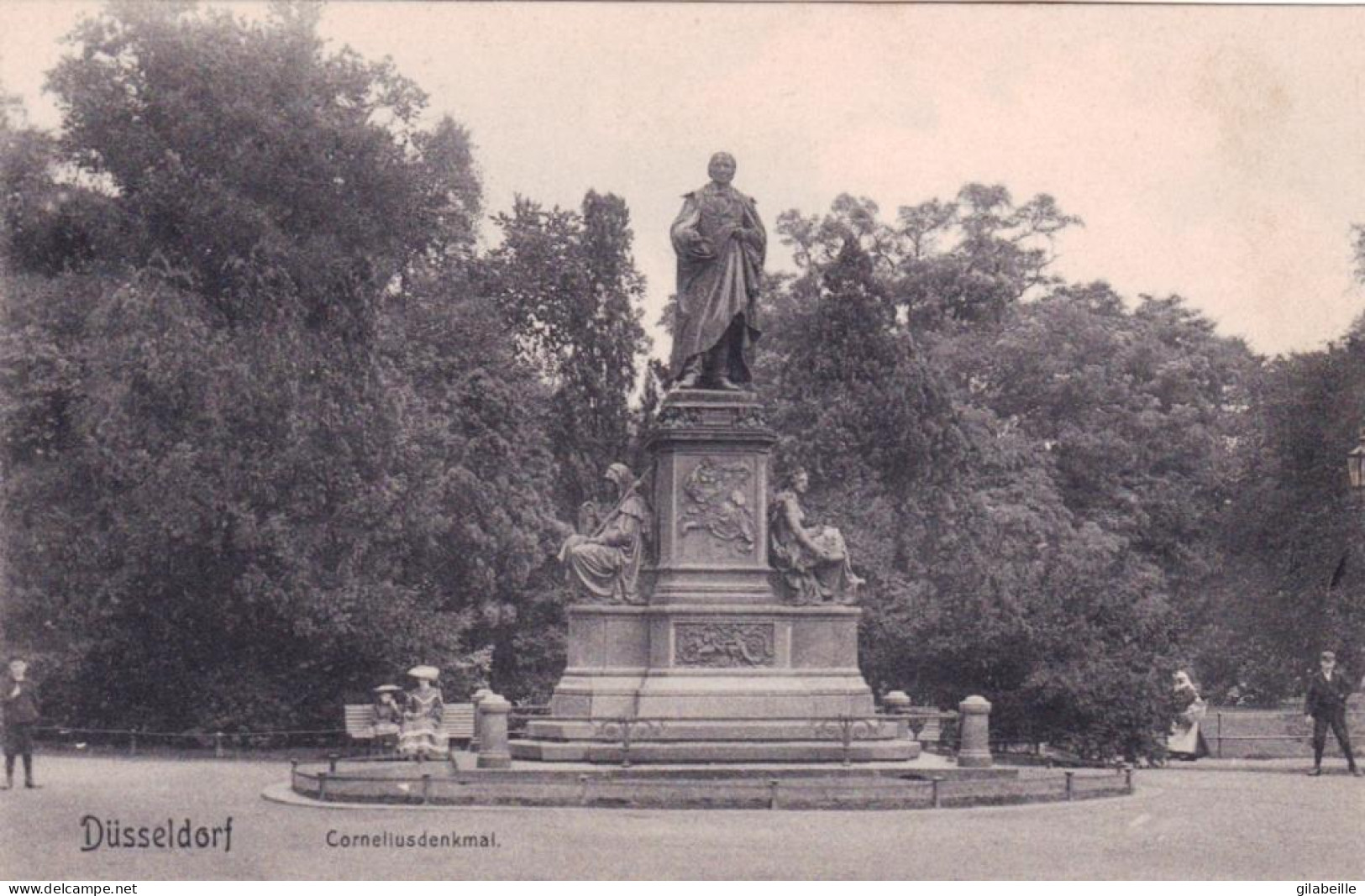 DUSSELDORF - Corneliusdenkmal - Duesseldorf