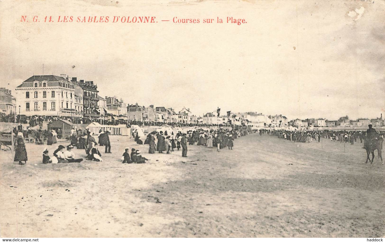 LES SABLES D'OLONNE : COURSES SUR LA PLAGE - Sables D'Olonne