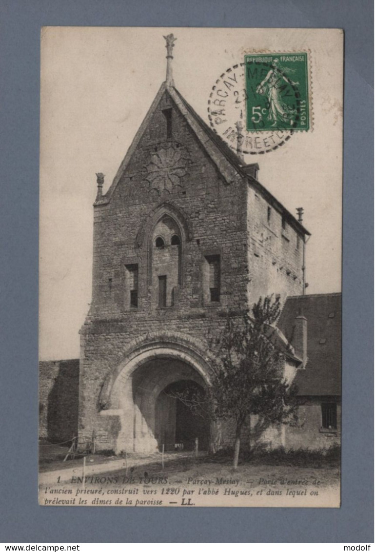 CPA - 37 - Environs De Tours - Parçay-Meslay - Porte D'entrée De L'ancien Prieuré - Circulée En 1913 - Tours