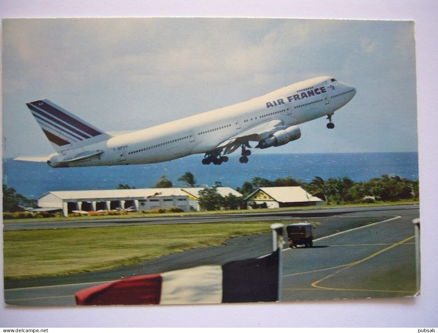 Avion / Airplane / AIR FRANCE / Boeing 747 / Seen At Gillot Airport, Ile De La Réunion - 1946-....: Ere Moderne