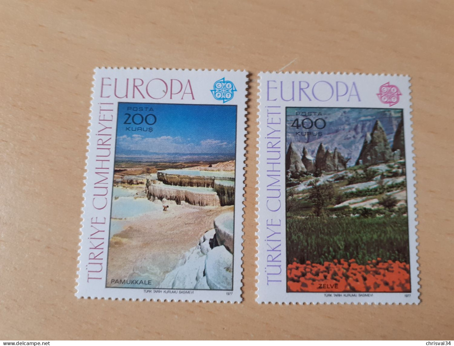 TIMBRES   TURQUIE    ANNÉE  1977      N  2184  /  2185   COTE  8,00  EUROS   NEUFS   LUXE** - Ungebraucht