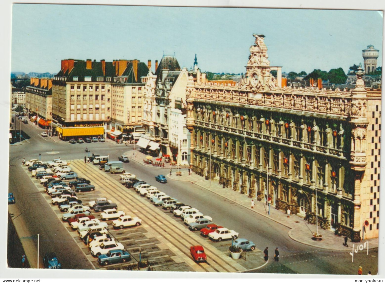 Nord: VALENCIENNES : Place D ' Armes , Hotel De  Ville , Voitures - Valenciennes