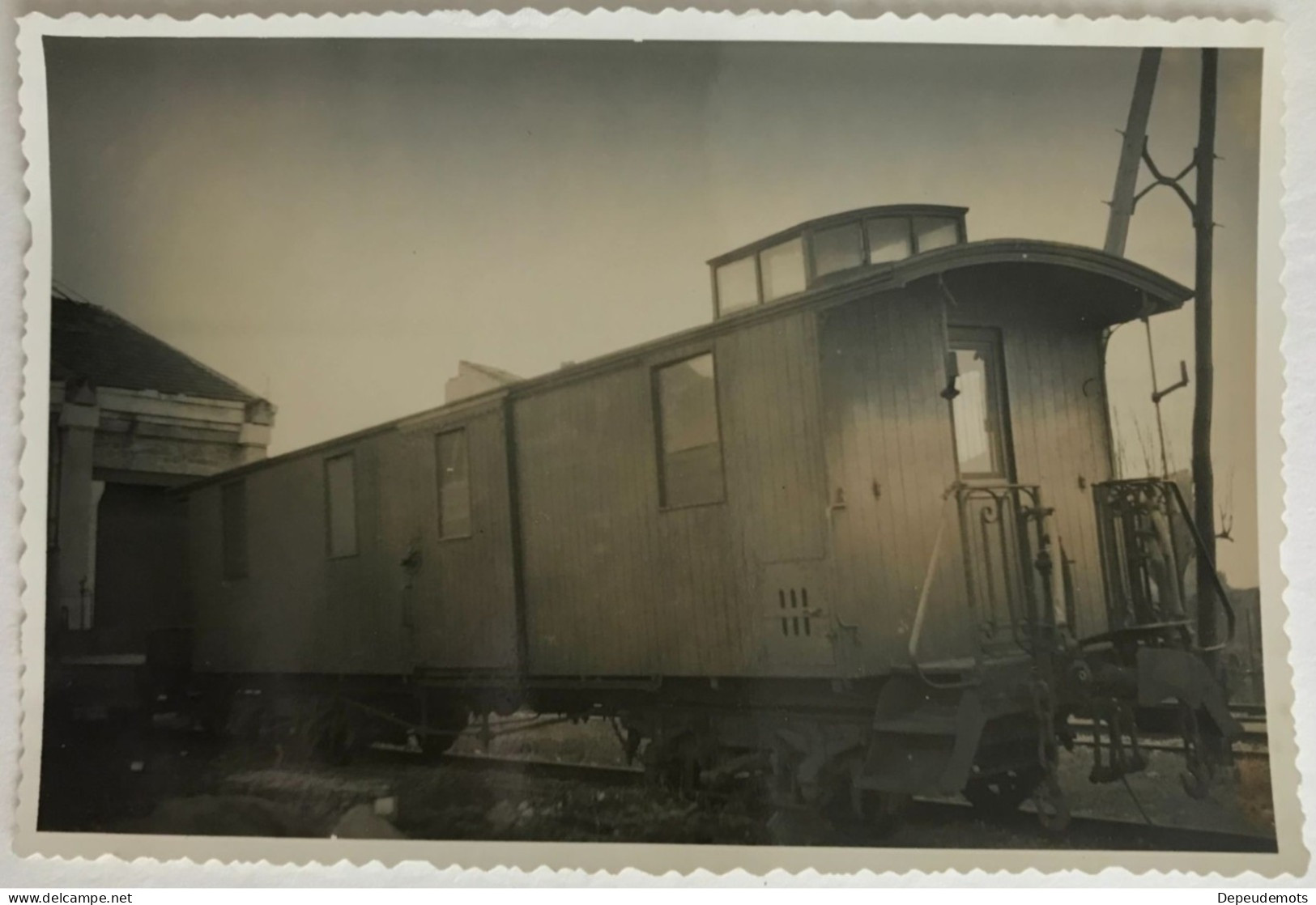 Photo Ancienne - Snapshot - Train - Wagon Voiture - ORANGE BUIS LES BARONNIES - Ferroviaire - Chemin De Fer - SE - Treni