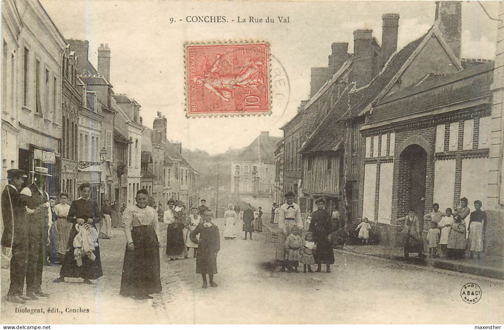 CONCHES La Rue Du Val - Conches-en-Ouche