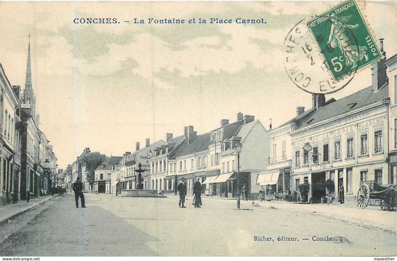 CONCHES La Fontaine Et La Place Carnot - Conches-en-Ouche