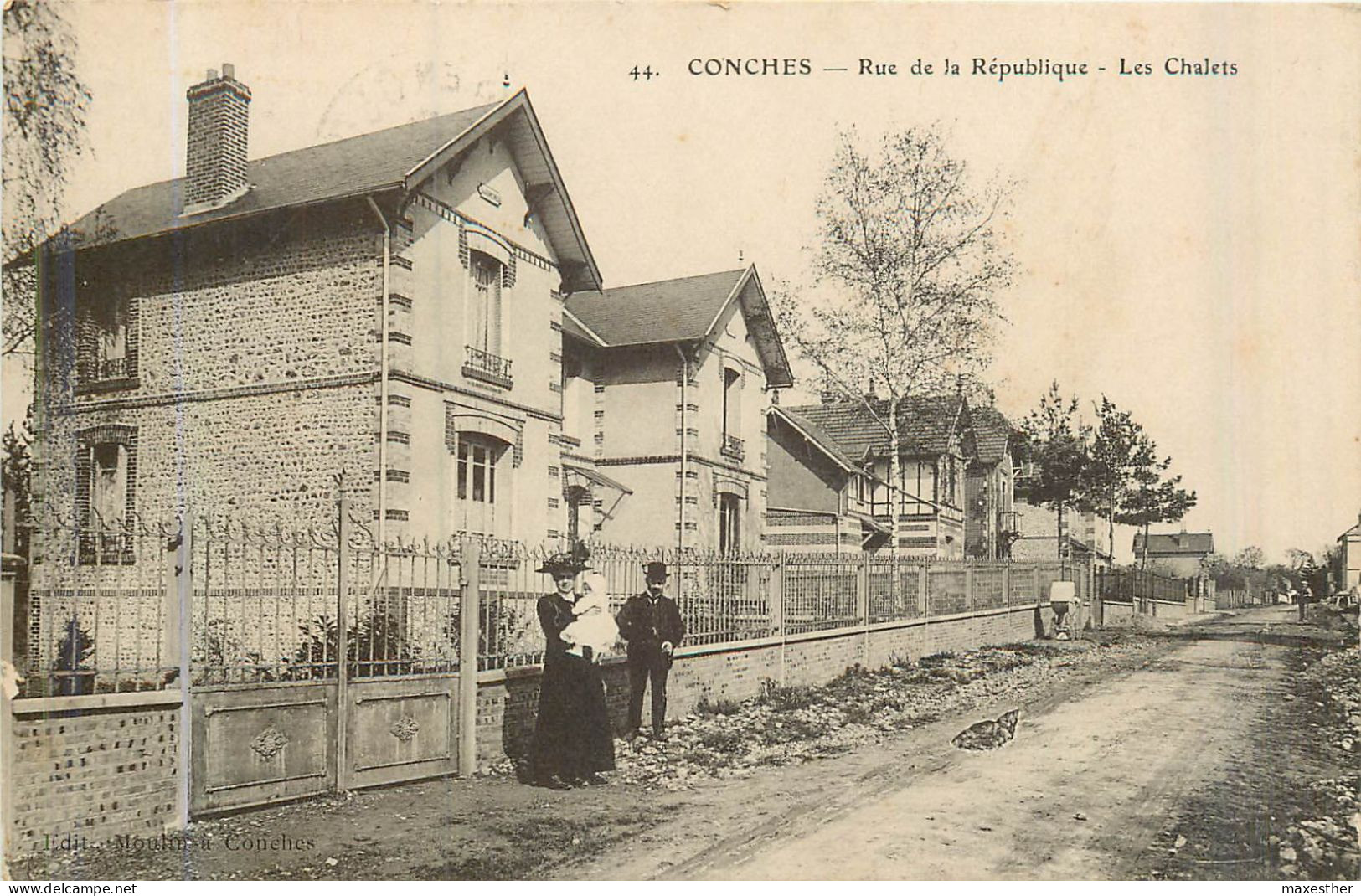 CONCHES Rue De La République, Les Chalets - Conches-en-Ouche