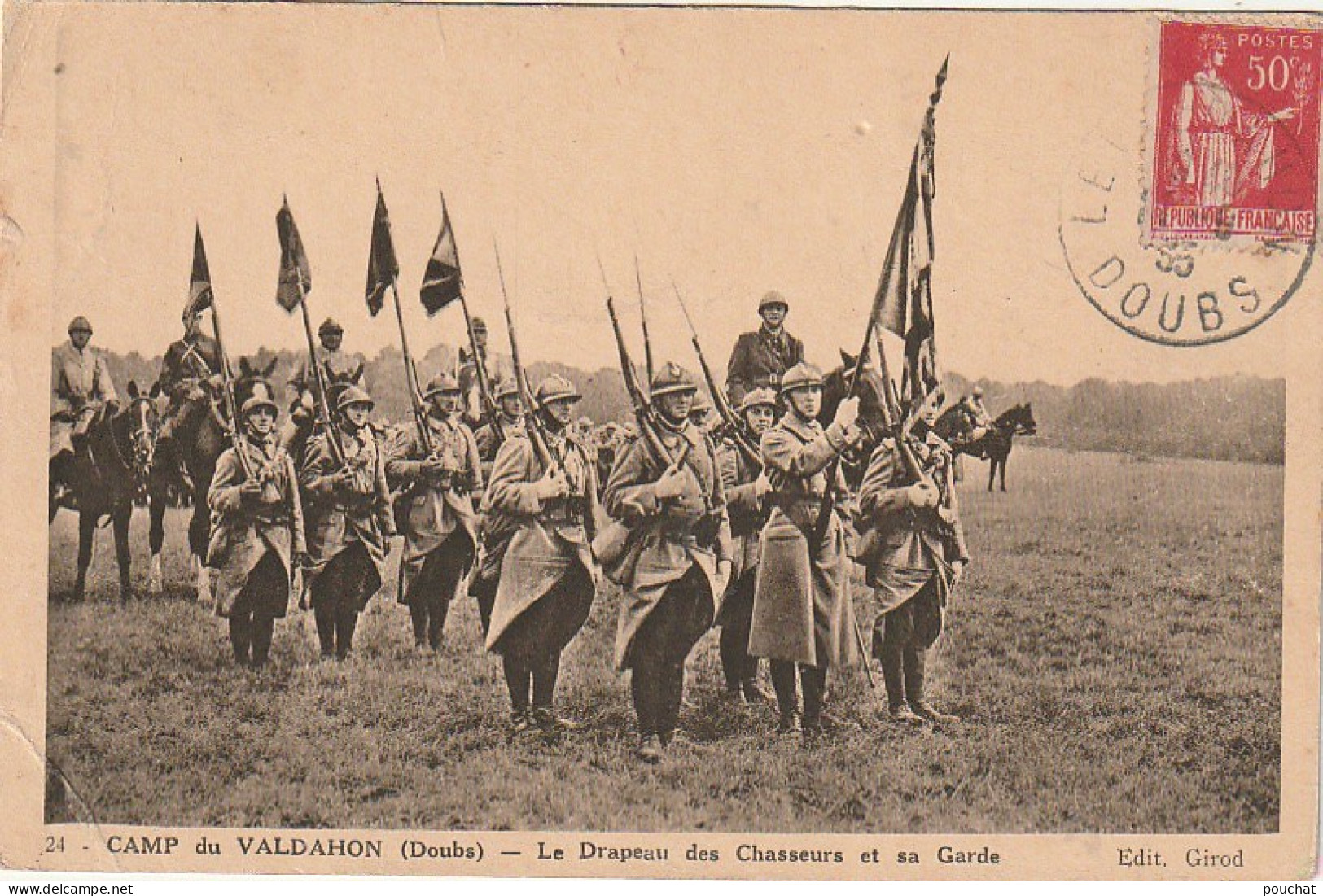 QU 5-(25)  CAMP DU VALDAHON - LE DRAPEAU DES CHASSEURS ET SA GARDE  -  2 SCANS - Other & Unclassified