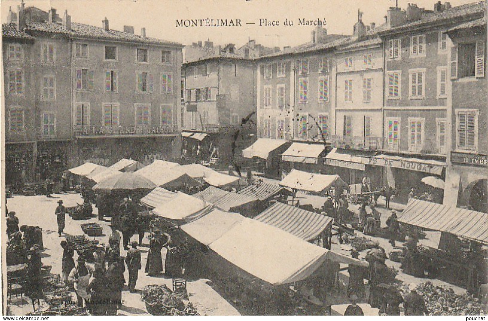 QU 6-(26) MONTELIMAR - PLACE DU MARCHE - ETALS  - ANIMATION - 2 SCANS - Montelimar