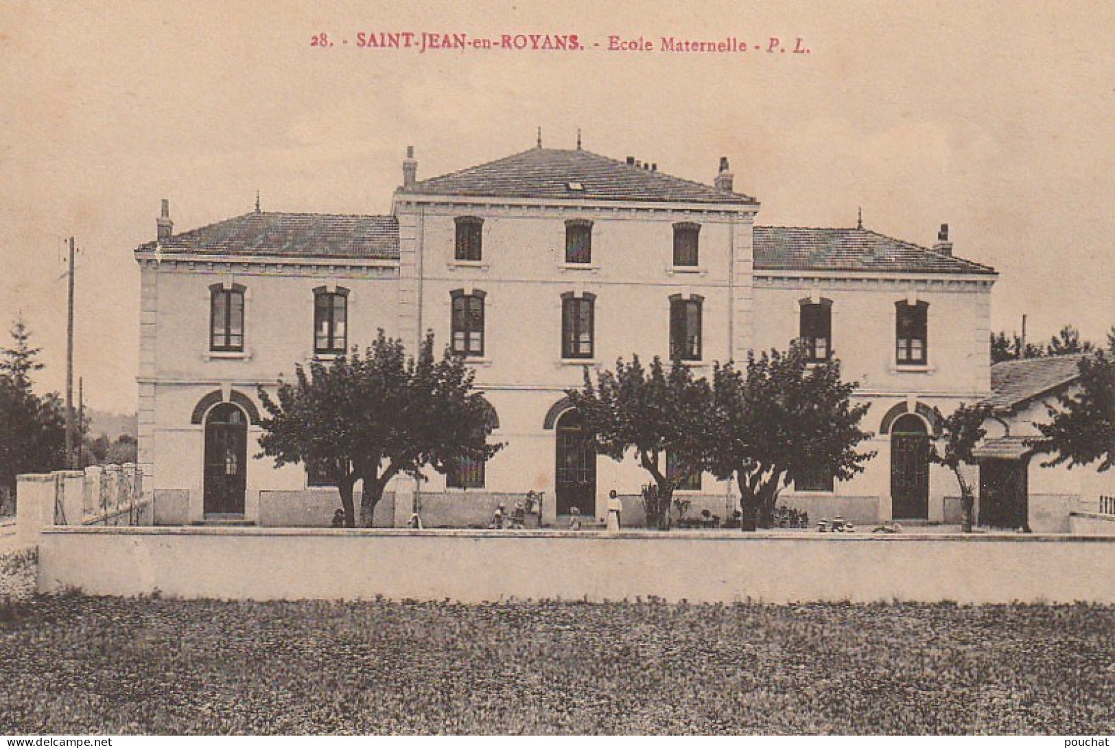 QU 6-(26) SAINT JEAN EN ROYANS - ECOLE MATERNELLE  - ENFANTS DANS LA COUR - 2 SCANS - Otros & Sin Clasificación