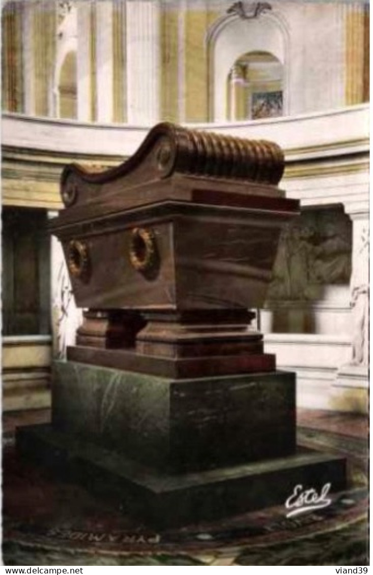 PARIS. -  Les Invalides :  Tombeau De Napoléon.      Circulée. - Andere Monumenten, Gebouwen