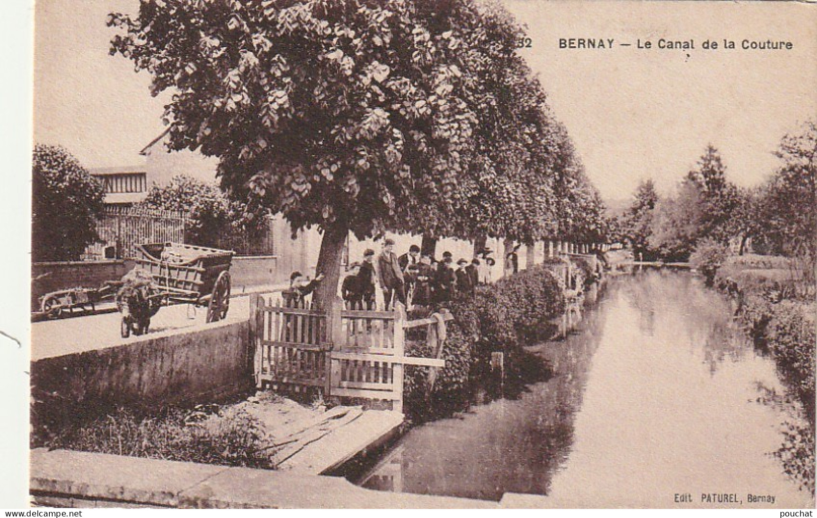 QU 10-(27) BERNAY - LE CANAL DE LA COUTURE  - CARRIOLE A ANE - GROUPE D' ENFANTS  - 2 SCANS - Bernay