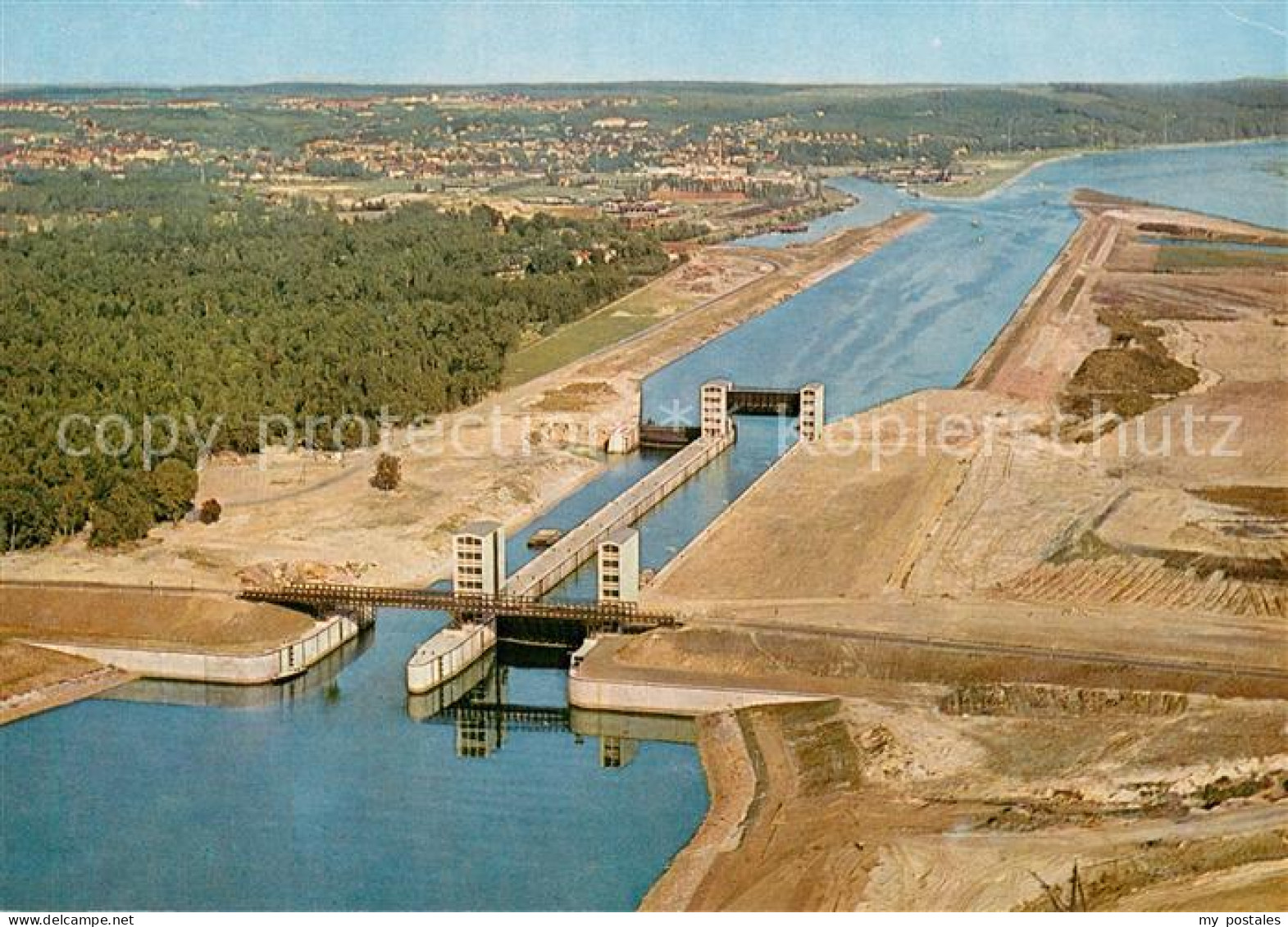 73723942 Geesthacht Elbe Schleuse Mit Stichkanal Im Grossprojekt Elbstaudamm Gee - Geesthacht