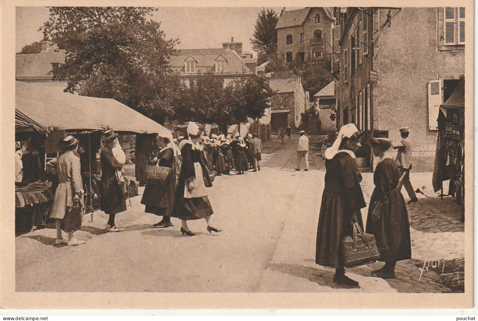 QU 13-(29) PONT AVEN - LA PLACE DU VILLAGE - MARCHE - 2 SCANS  - Pont Aven