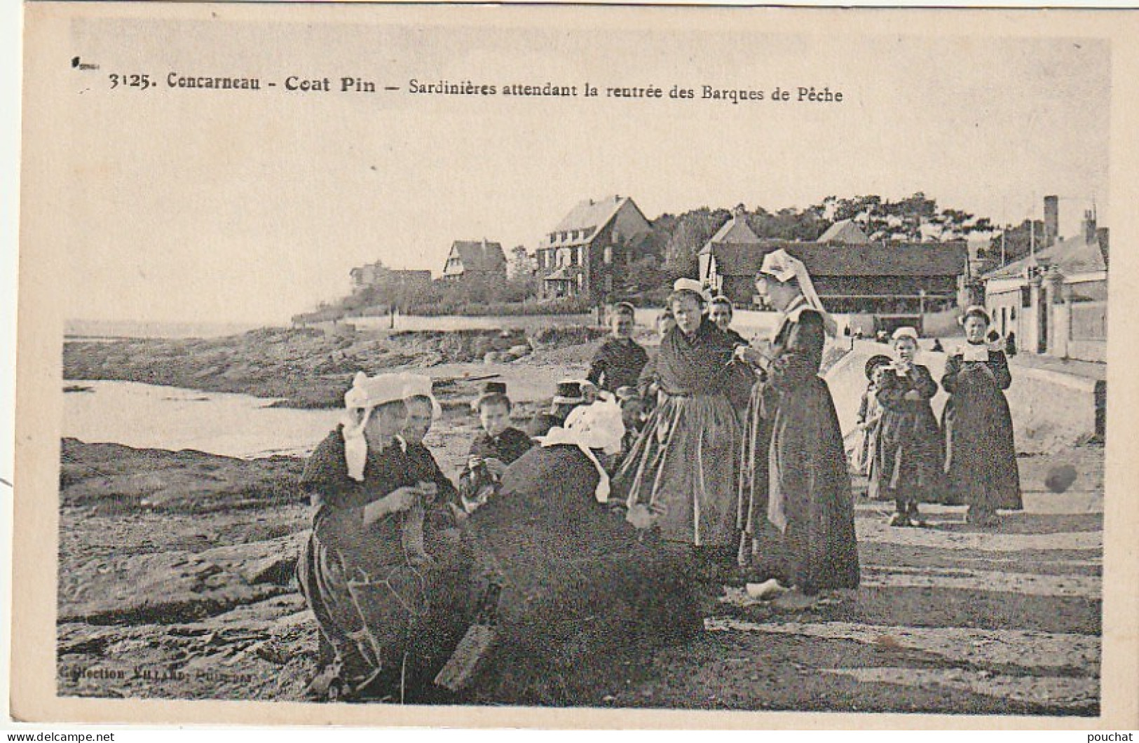 QU13-(29) CONCARNEAU - COAT PIN - SARDINIERES ATTENDANT LA RENTREE DES BARQUES DE PECHE- 2 SCANS - Concarneau