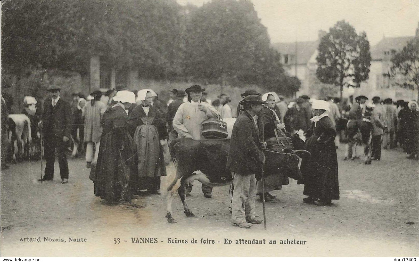 CPA56- VANNES- Scènes De Foire- En Attendant Un Acheteur - Vannes