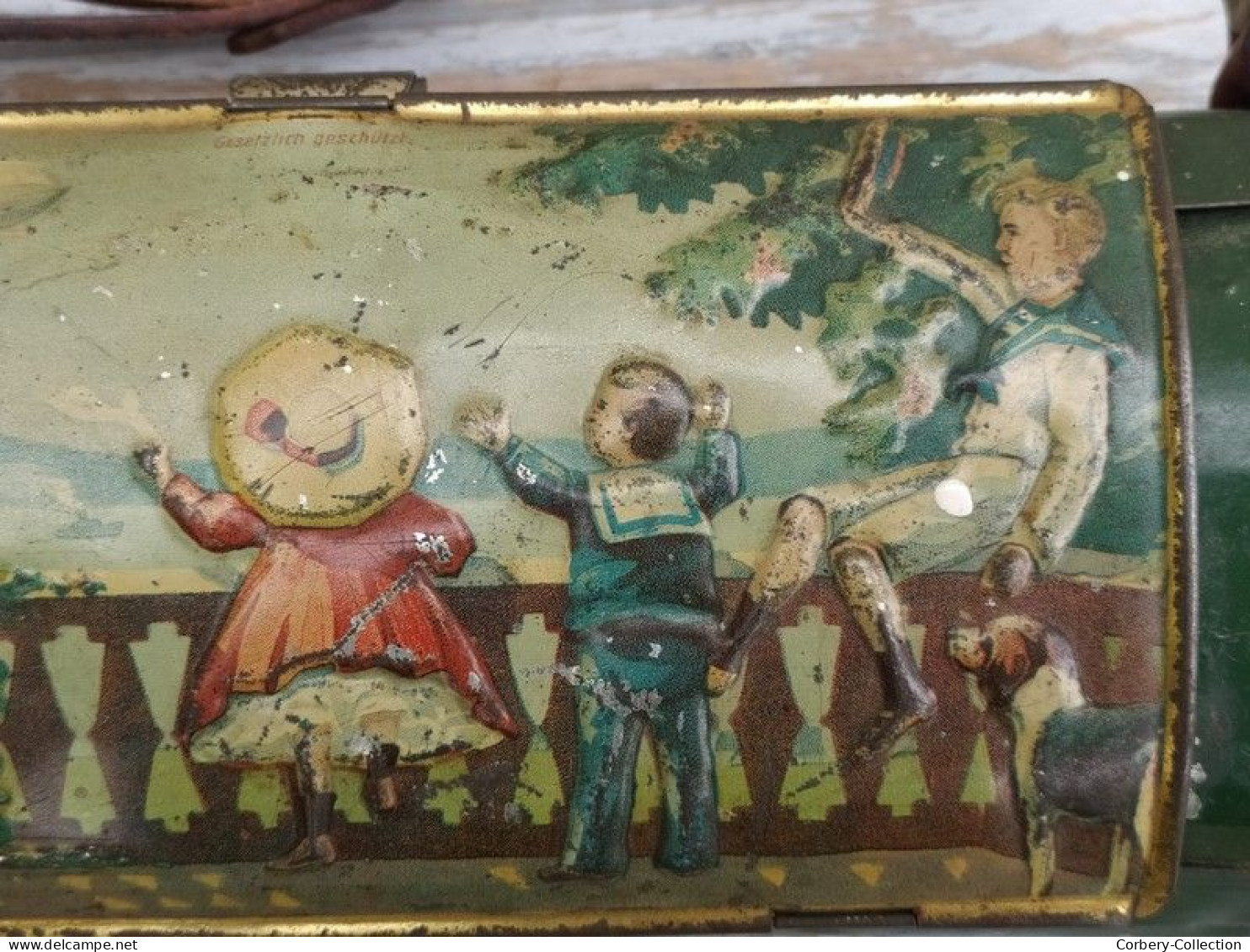 Ancien Boite D'Herboriste Métal Repoussé Enfants Dirigeable - Andere & Zonder Classificatie