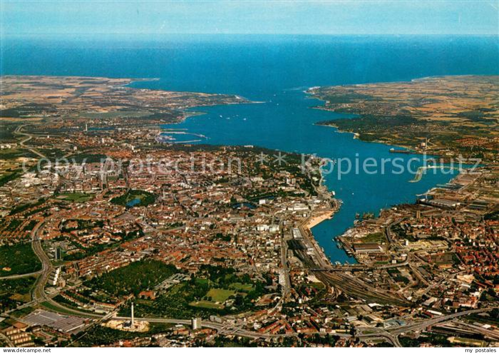 73723748 Kiel Fliegeraufnahme Mit Foerde Und Ostseeblick Kiel - Kiel