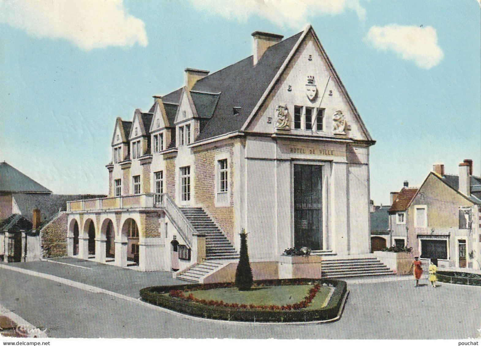 RE 6-(36) BUZANCAIS - L' HOTEL DE VILLE - COMMERCE : BOUCHERIE - CARTE COULEURS - 2 SCANS - Andere & Zonder Classificatie