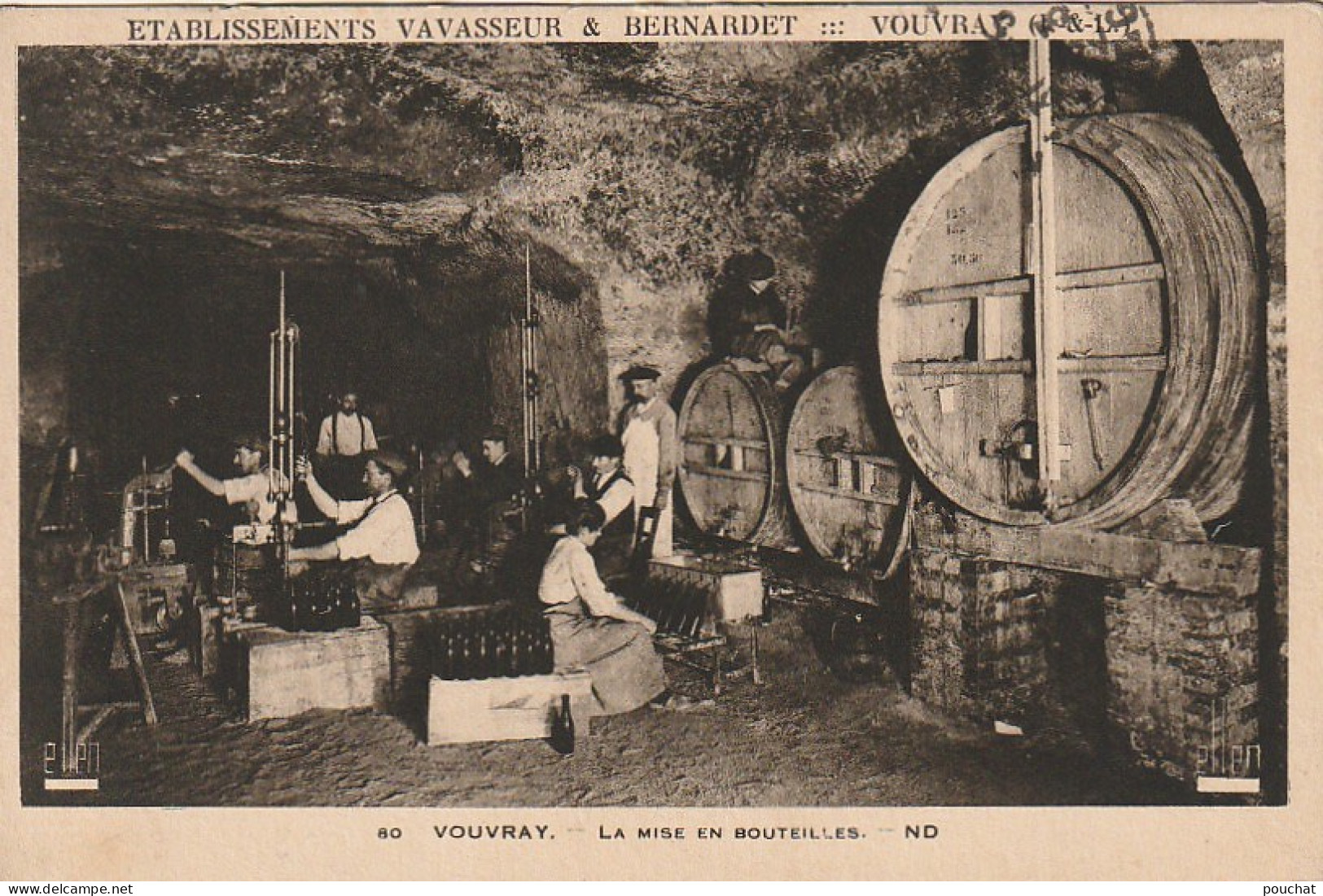 RE 7-(37) ETABLISSEMENTS VAVASSEUR ET BERNARDET - VOUVRAY - LA MISE EN BOUTEILLES - 2 SCANS - Vouvray