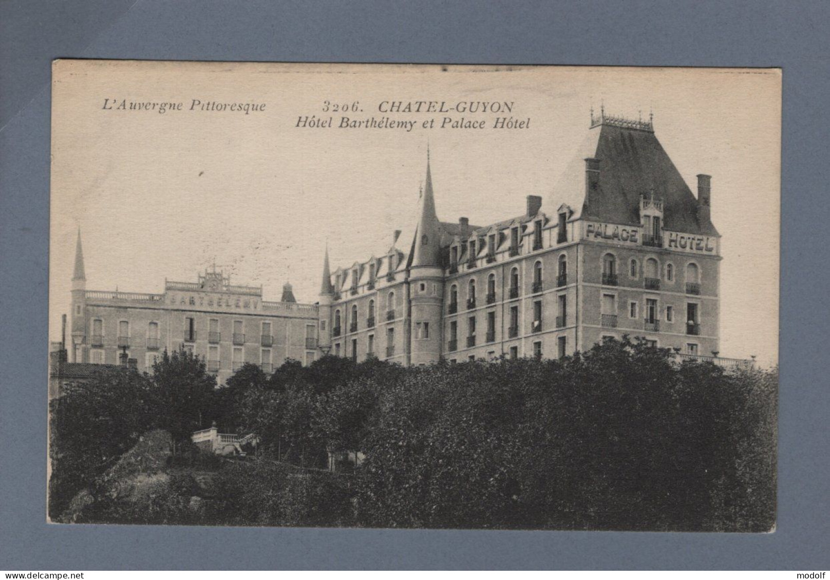 CPA - 63 - Châtel-Guyon - Hôtel Barthélemy Et Palace Hôtel - Non Circulée - Châtel-Guyon