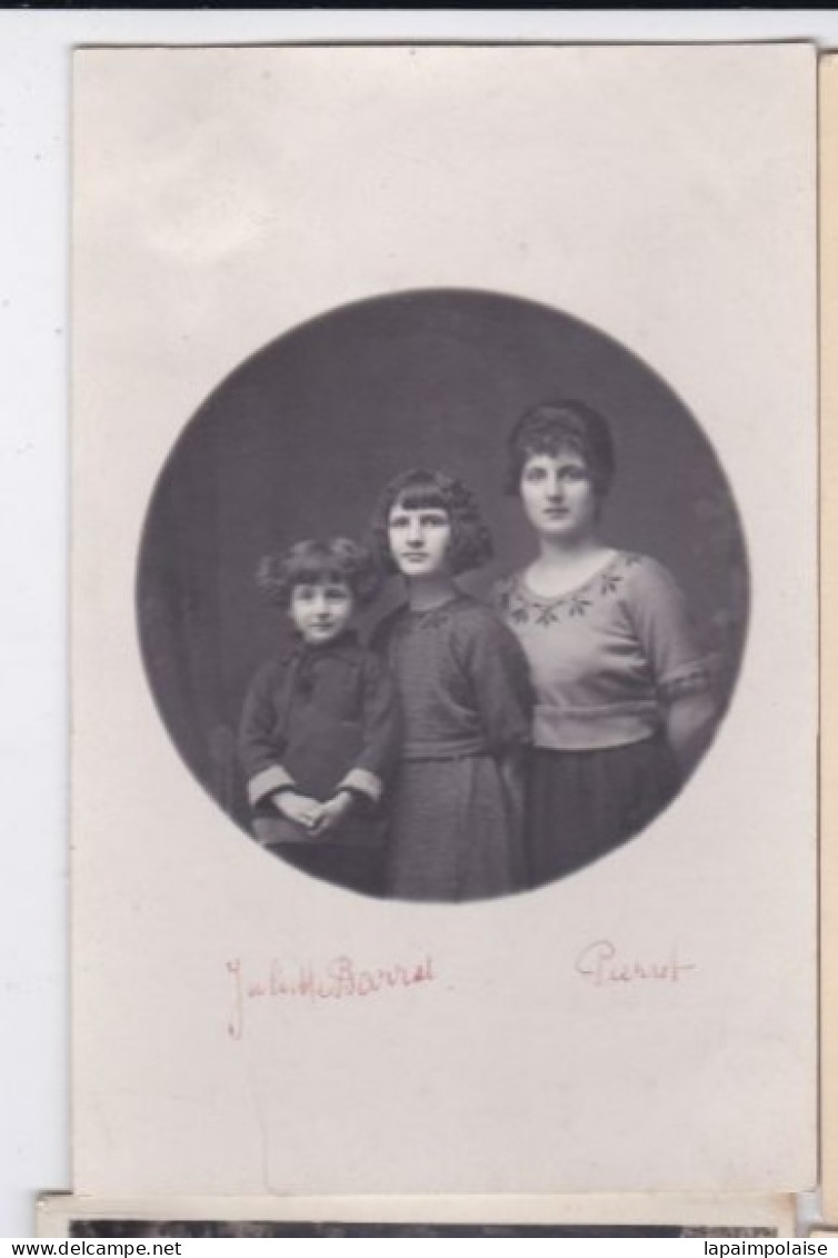 Carte Photo 1921 Digoin  Famille Barrat Lili , Mimi Et Pierrot  Réf 29966 - Anonymous Persons