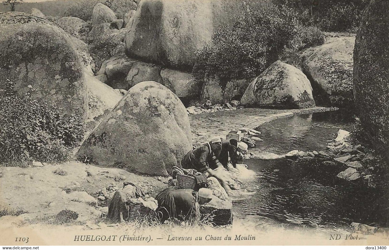 CPA29- HUELGOAT- Laveuses Au Chaos Du Moulin - Huelgoat