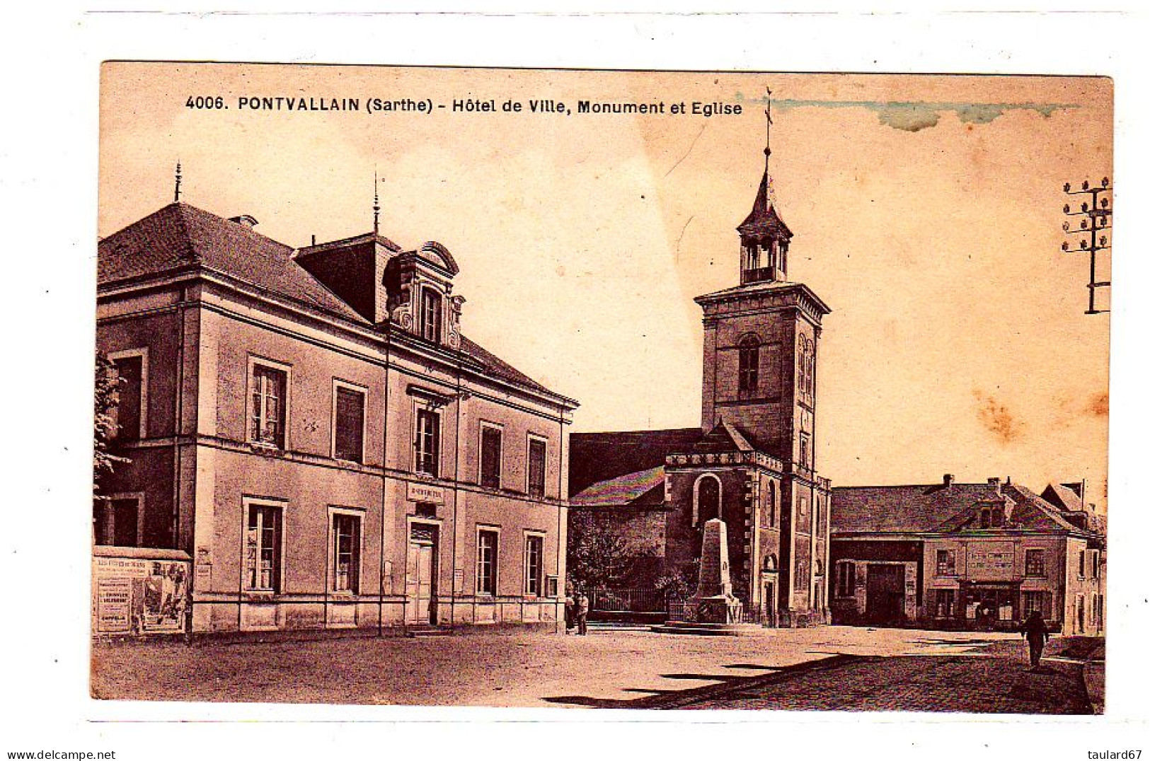 Pontvallain Hotel De Ville Monument Et Eglise - Pontvallain