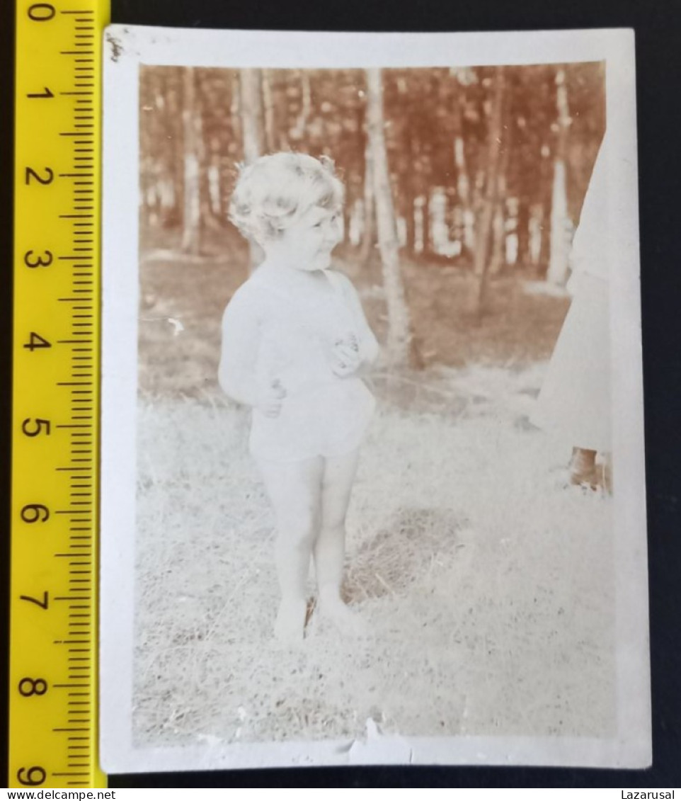 #15     Anonymous Persons - Enfant Child Girl Fille - Anonyme Personen