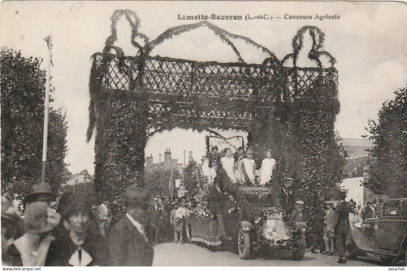 SO 1-(41) LAMOTTE BEUVRON - CONCOURS AGRICOLE - VOITURE FLEURIE - ANIMATION - 2 SCANS - Lamotte Beuvron