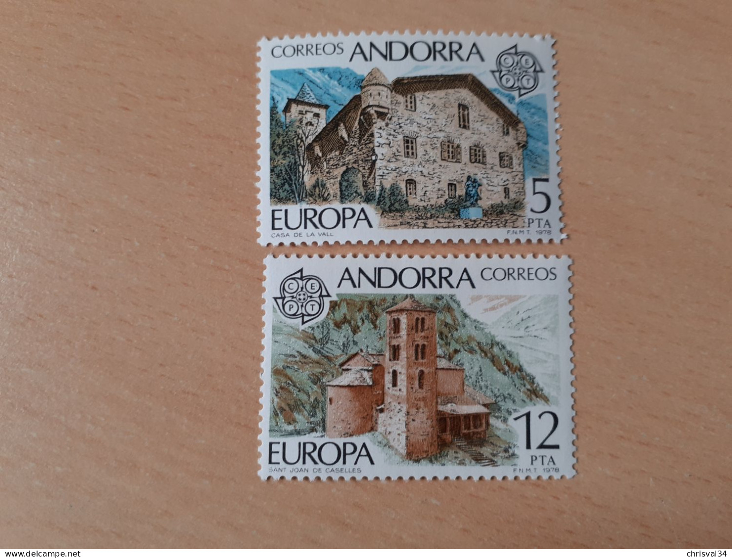 TIMBRES   ANDORRE  ESPAGNOL    ANNÉE  1978      N  108  /  109   COTE  2,00  EUROS   NEUFS   LUXE** - Unused Stamps