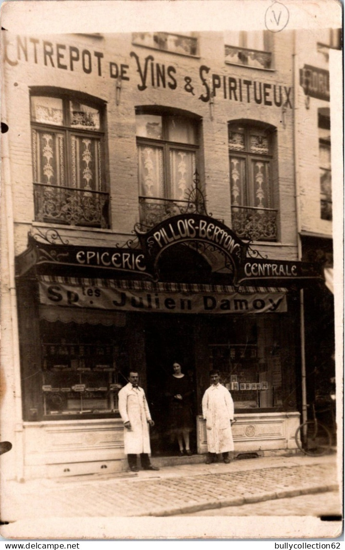 SELECTION -  AVESNES SUR HELPE  -  CARTE PHOTO - Epicerie Centrale PILLOIS-BERTON. 17, Place D'Armes. - Avesnes Sur Helpe