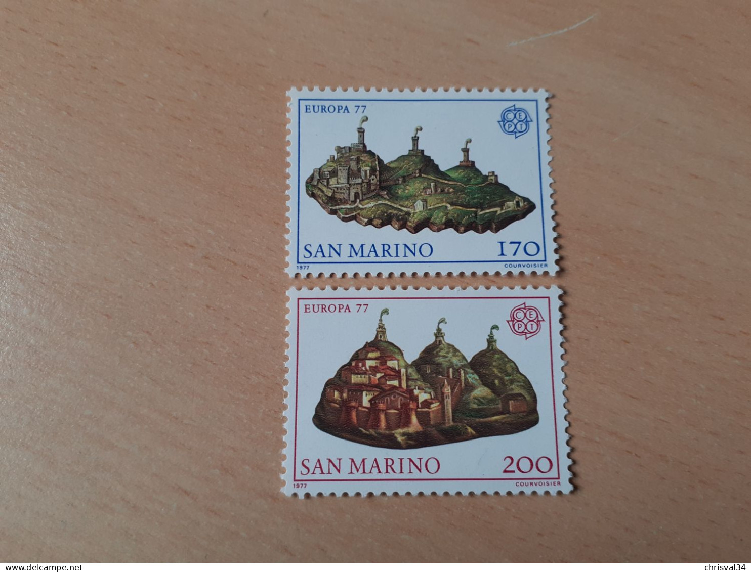 TIMBRES   SAINT-MARIN    ANNÉE  1977      N  933  /  934   COTE  2,00  EUROS   NEUFS   LUXE** - Unused Stamps