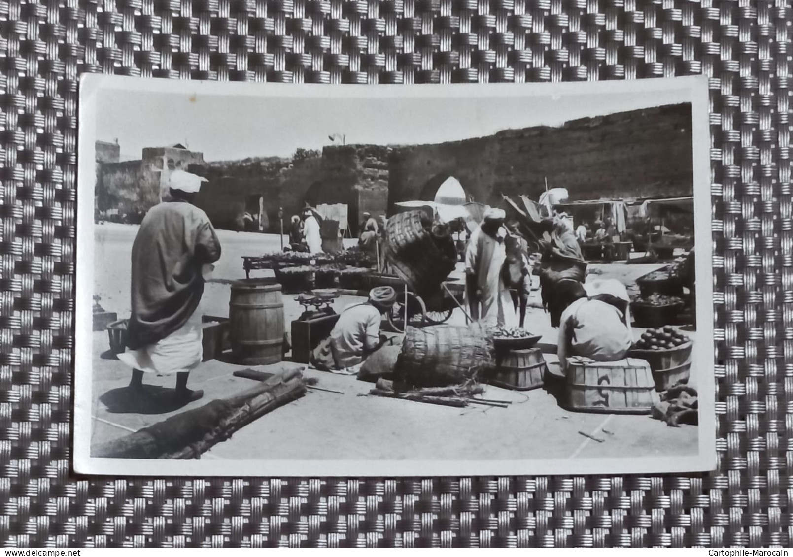 *A16*- Cp10 - RABAT : Marché Aux Légumes Et Remparts - RARE CLICHÉ - - Rabat