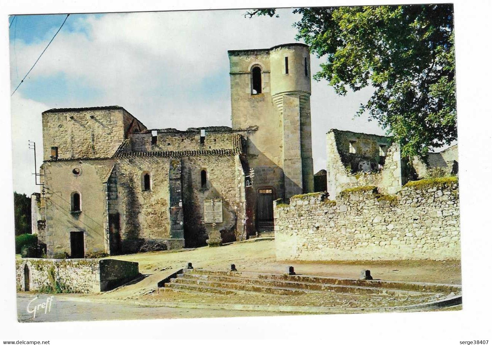 Oradour Sur Glane - L'Eglise Où Furent Brûlés 500 Femmes Et Enfants - N°871/1  # 11-23/2 - Oradour Sur Glane