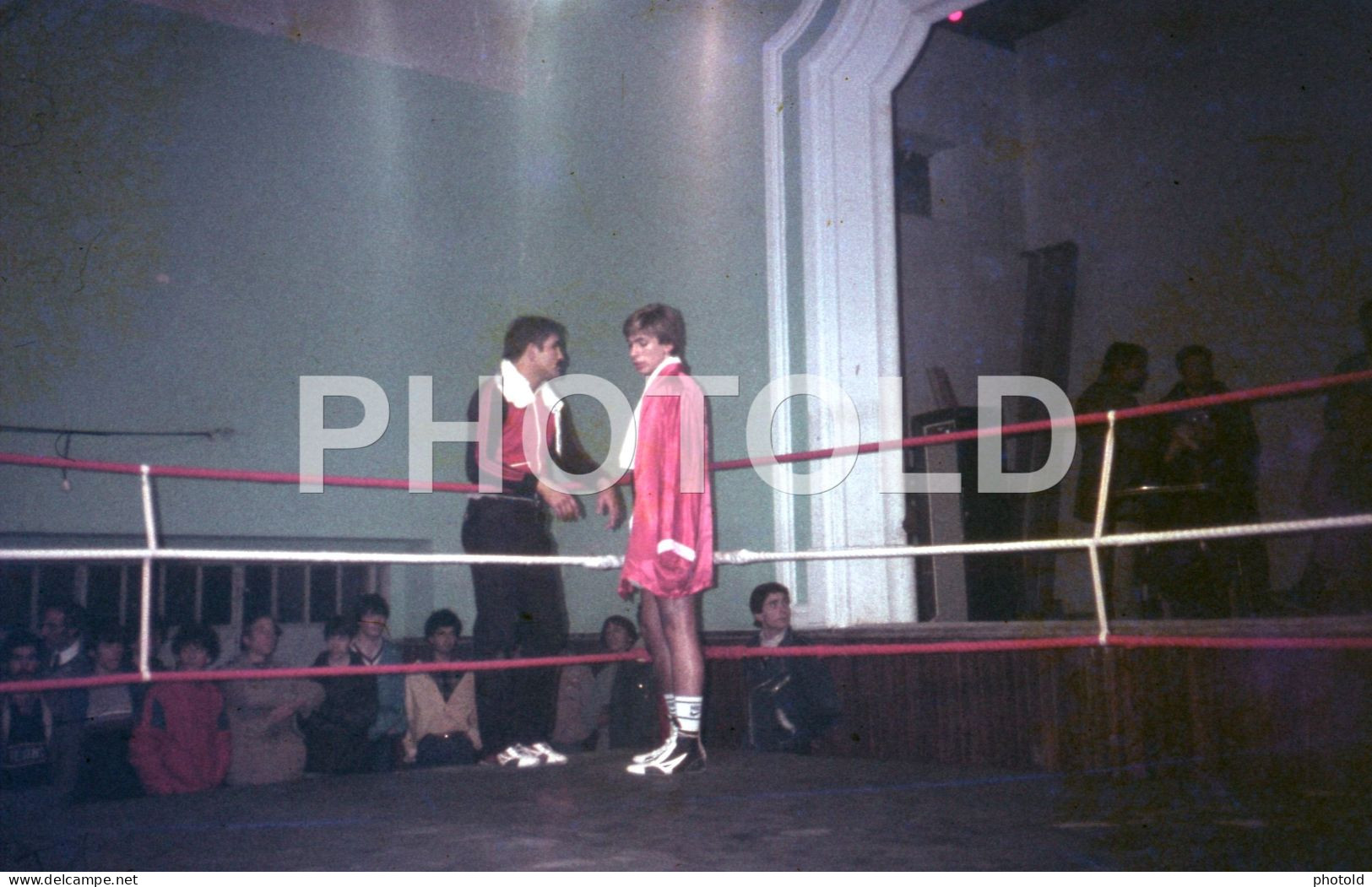 1983 BOXE BOXING BOXEUR LISBOA PORTUGAL ORIGINAL AMATEUR 35mm DIAPOSITIVE SLIDE Not PHOTO No FOTO NB4108 - Dias