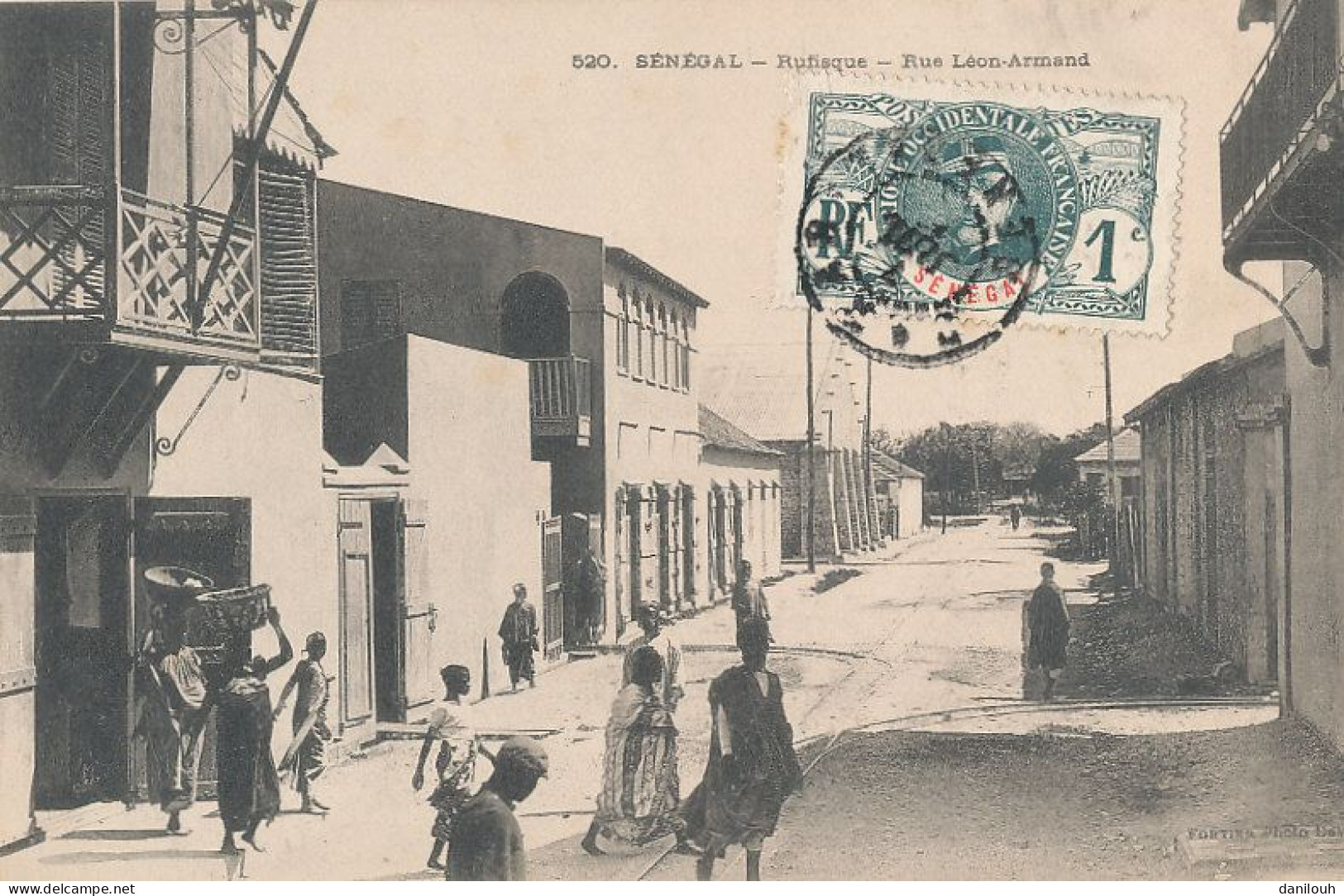 SENEGAL  RUFISQUE   Rue Leon Armand  520   Edit FORTIER - Senegal