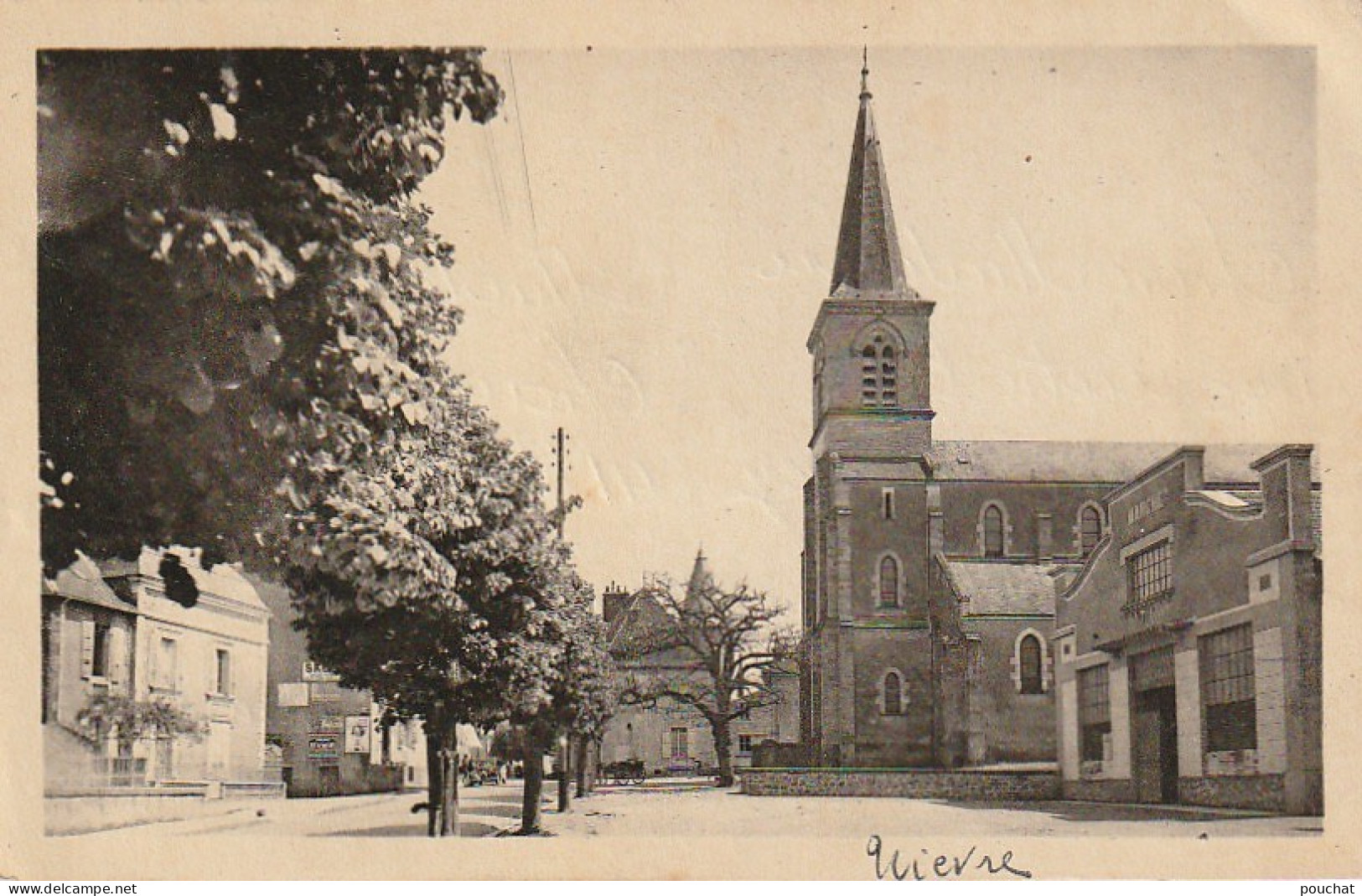 S0 23-(58) LUZY - EGLISE ET MARCHE COUVERT - 2 SCANS - Other & Unclassified