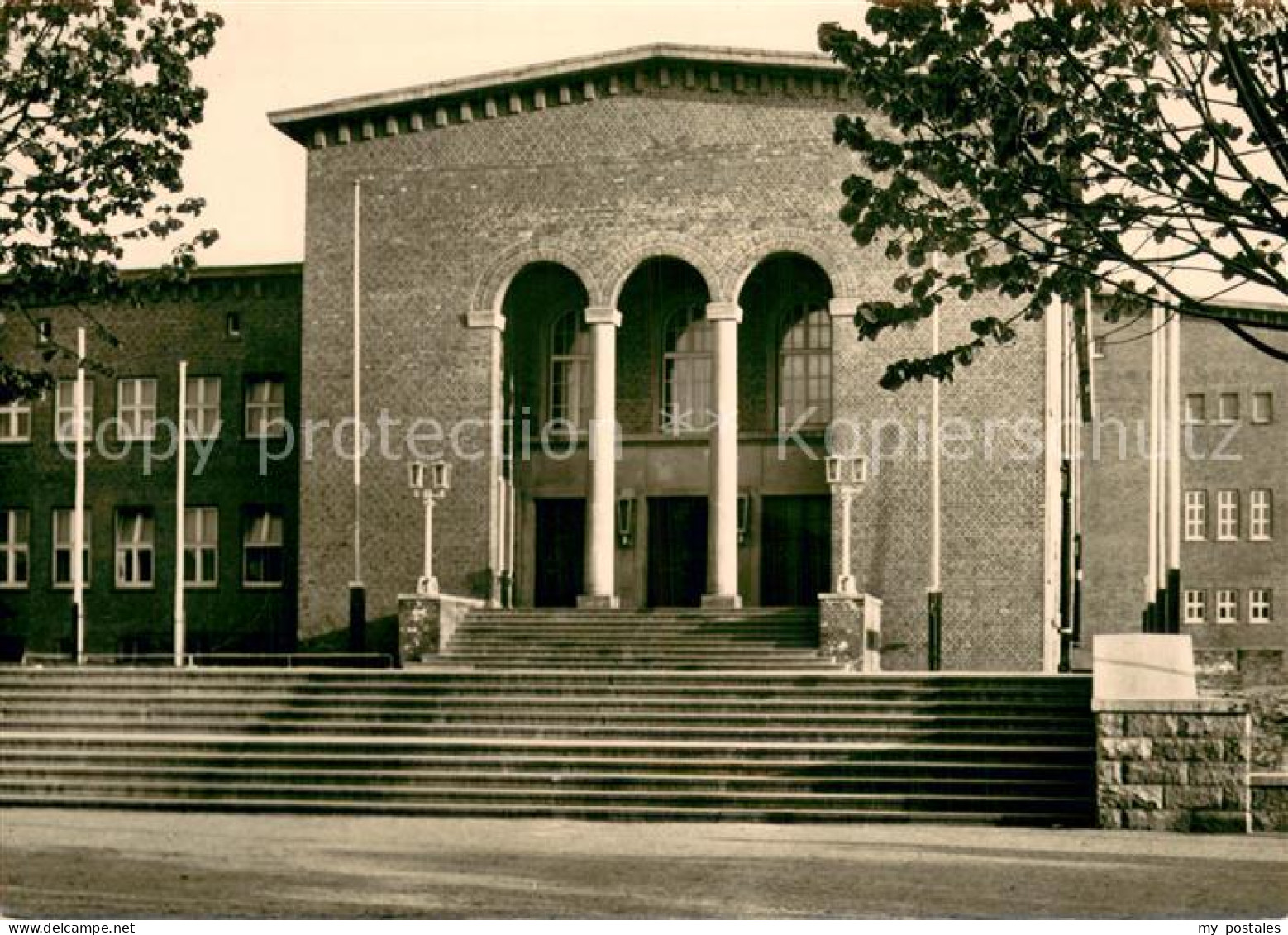 73722971 Rostock Schwimmhalle Neptun Aussenansicht  - Rostock