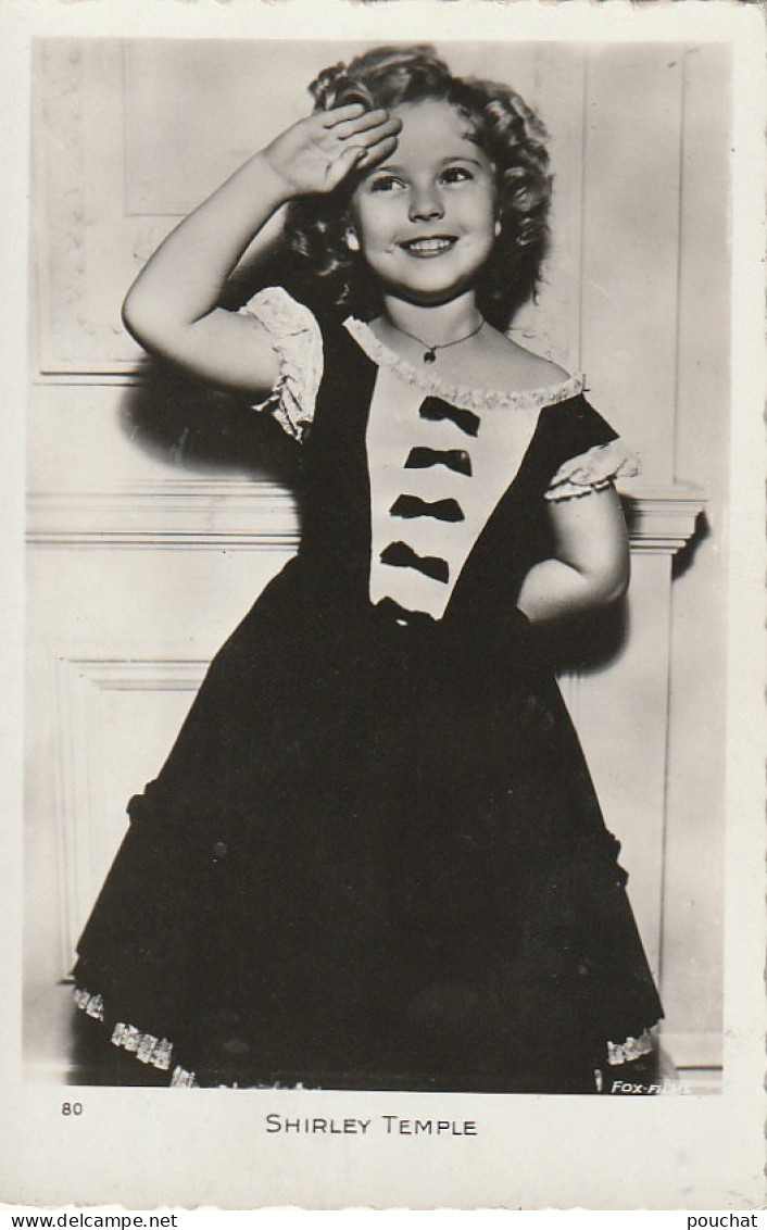 SO 27 - SHIRLEY TEMPLE - PORTRAIT DE L' ENFANT STAR - FOX FILM -  2 SCANS - Entertainers