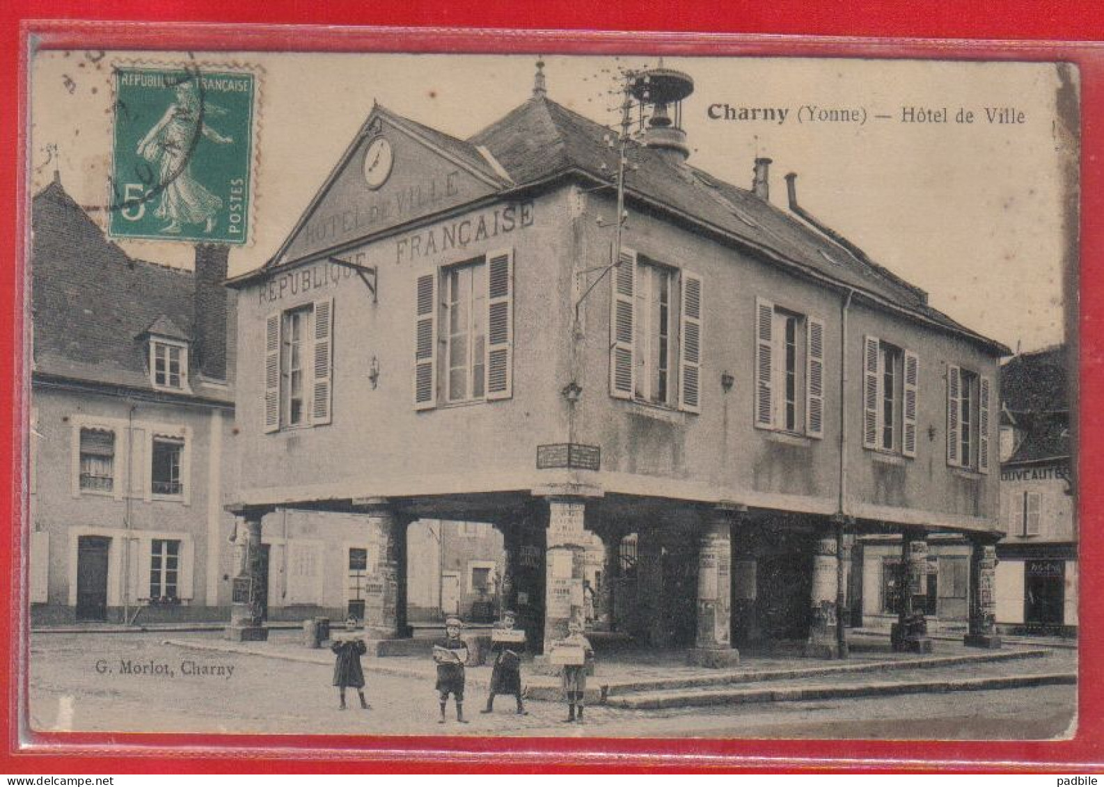 Carte Postale 89. Charny Hotel De Ville   Très Beau Plan - Charny