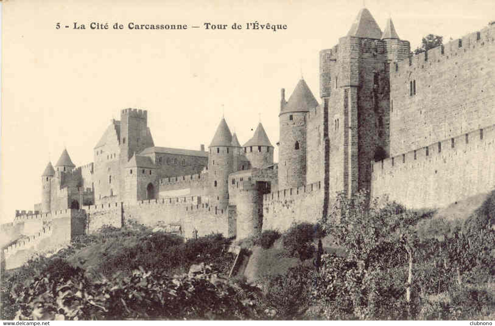 CPA -CARCASSONNE - TOUR DE L'EVEQUE (IMPECCABLE) - Carcassonne