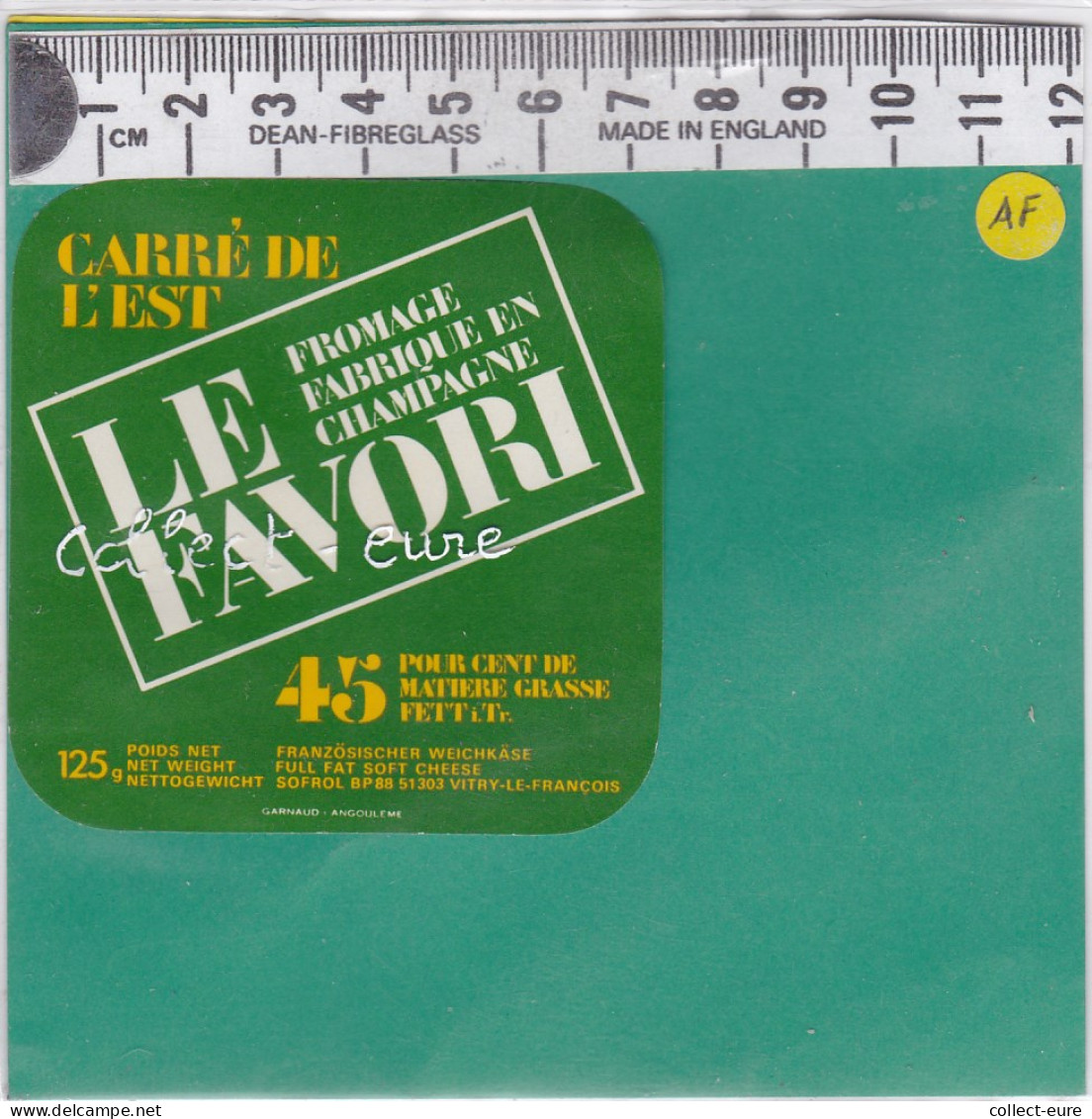 C1211 FROMAGE CARRE DE L EST VITRY LE FRANCOIS  MARNE 45 %   125 Gr LE FAVORI - Kaas