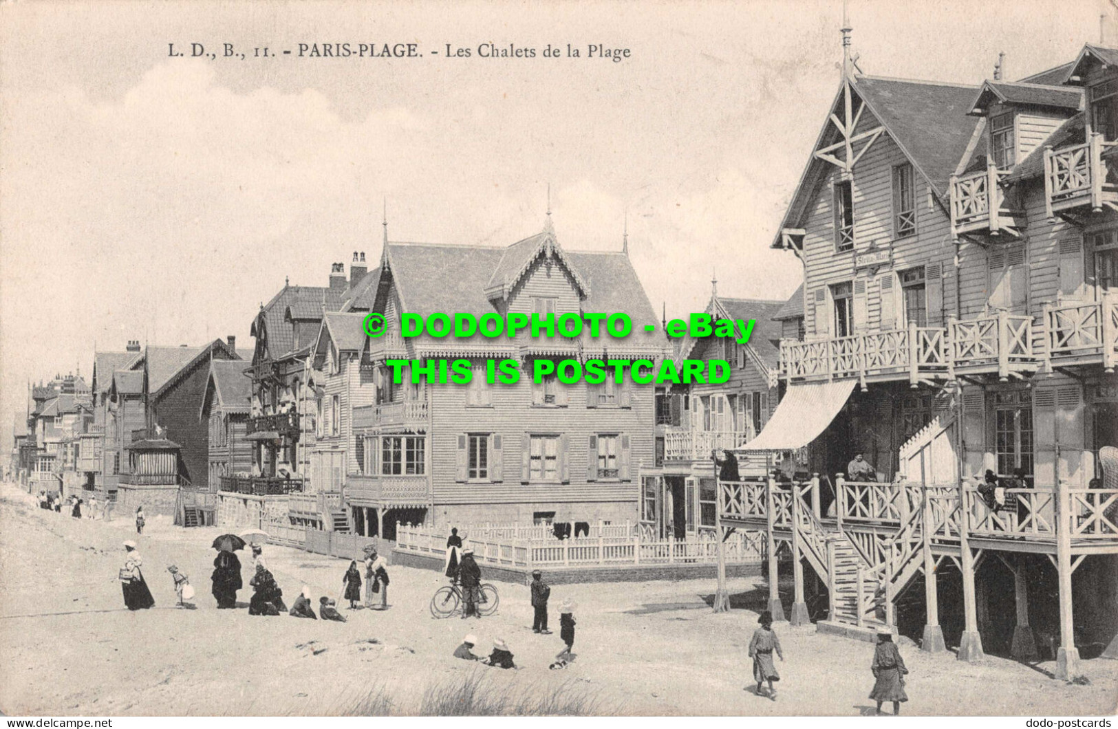 R550169 L. D. B. 11. Paris. Plage. Les Chalets De La Plage - World