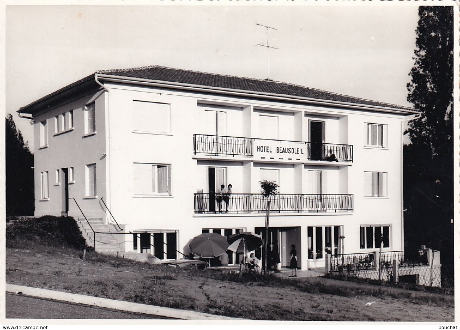 SO Nw-(32) BARBOTAN - HOTEL BEAUSOLEIL - ANIMATION - RESIDENTS - TAMPON HOTEL - CARTE PHOTO - Barbotan