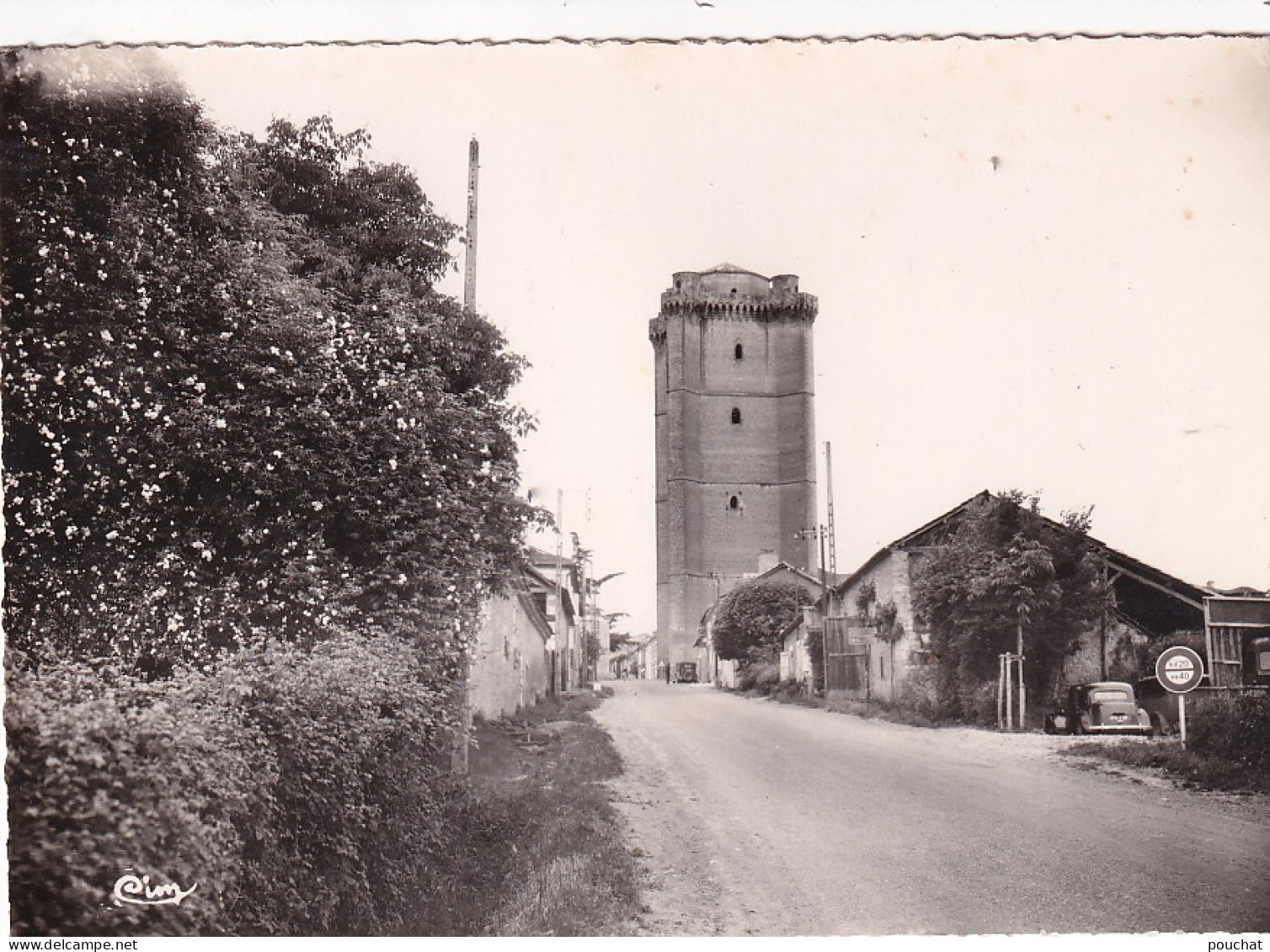 SO Nw-(32) BASSOUES D'ARMAGNAC - LE DONJON - Autres & Non Classés