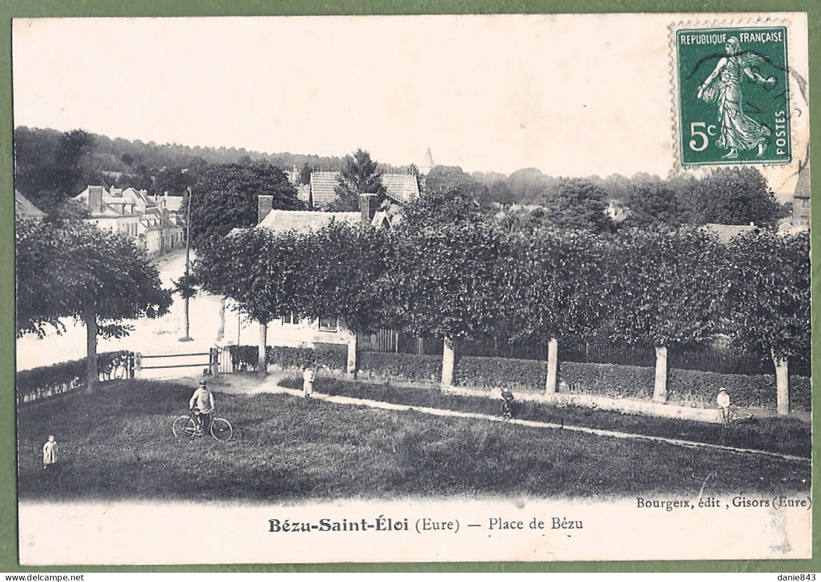 CPA  - EURE - BÉZU SAINT ÉLOI - PLACE DE BÉZU - Petite Animation, Cycliste (carton Racourci) - Sonstige & Ohne Zuordnung