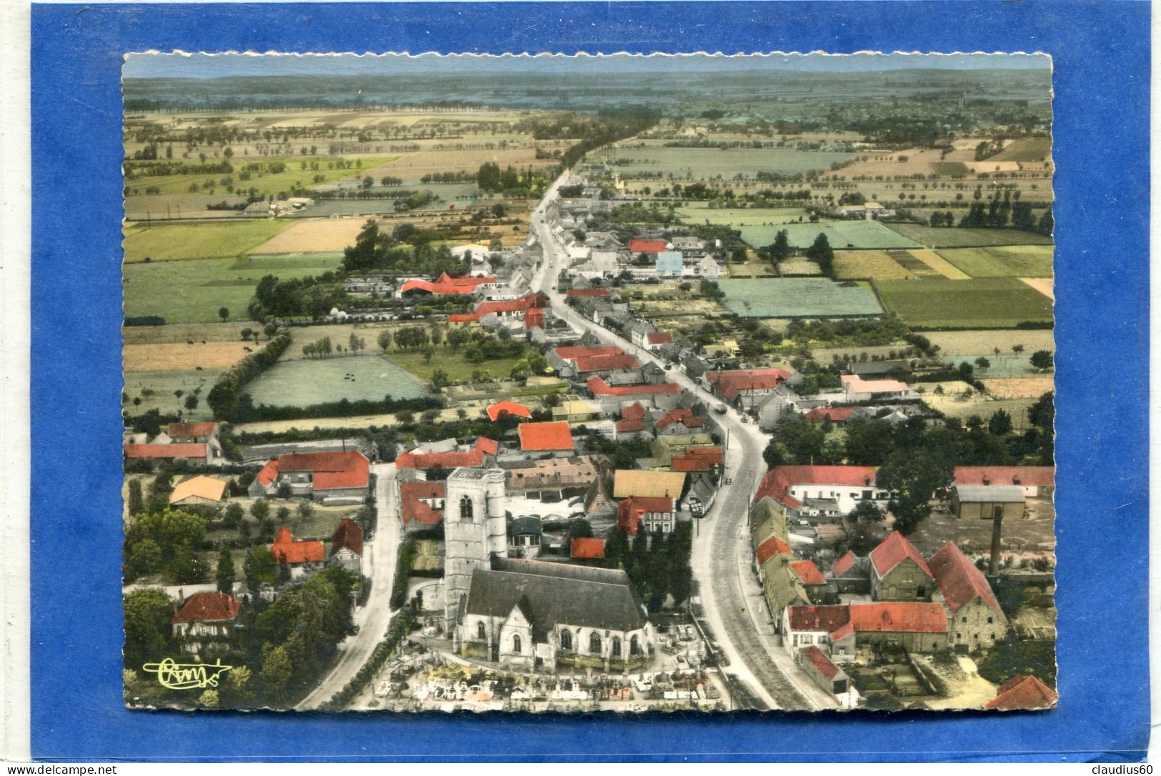 62  .LAMBRES - LES - AIRE ,  Vue  Générale - L ' église  .cpsm   10,5 X 15 . - Autres & Non Classés